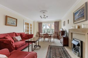 Sitting Room- click for photo gallery